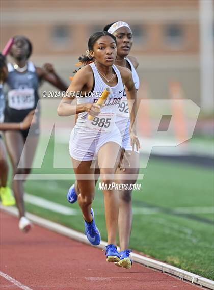 Thumbnail 1 in UIL Track & Field 6A Region 3 Regional Final Preliminaries (4 x 400 Meter) photogallery.