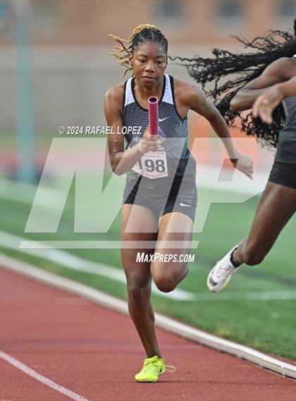 Thumbnail 3 in UIL Track & Field 6A Region 3 Regional Final Preliminaries (4 x 400 Meter) photogallery.