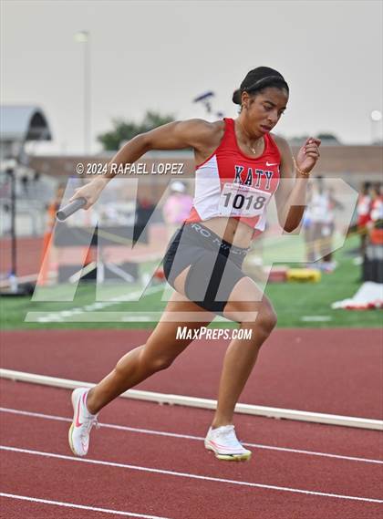 Thumbnail 3 in UIL Track & Field 6A Region 3 Regional Final Preliminaries (4 x 400 Meter) photogallery.