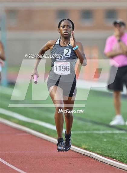 Thumbnail 1 in UIL Track & Field 6A Region 3 Regional Final Preliminaries (4 x 400 Meter) photogallery.