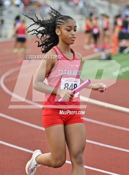 Thumbnail 1 in UIL Track & Field 6A Region 3 Regional Final Preliminaries (4 x 400 Meter) photogallery.
