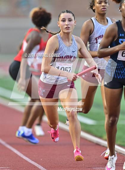 Thumbnail 1 in UIL Track & Field 6A Region 3 Regional Final Preliminaries (4 x 400 Meter) photogallery.
