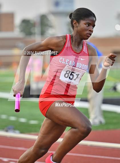 Thumbnail 1 in UIL Track & Field 6A Region 3 Regional Final Preliminaries (4 x 400 Meter) photogallery.