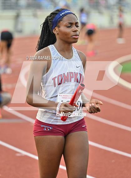 Thumbnail 2 in UIL Track & Field 6A Region 3 Regional Final Preliminaries (4 x 400 Meter) photogallery.
