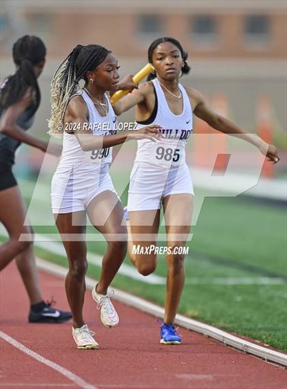 Thumbnail 3 in UIL Track & Field 6A Region 3 Regional Final Preliminaries (4 x 400 Meter) photogallery.
