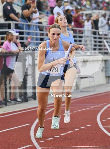 Thumbnail 1 in UIL Track & Field 6A Region 3 Regional Final Preliminaries (4 x 400 Meter) photogallery.