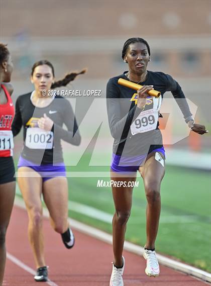 Thumbnail 1 in UIL Track & Field 6A Region 3 Regional Final Preliminaries (4 x 400 Meter) photogallery.