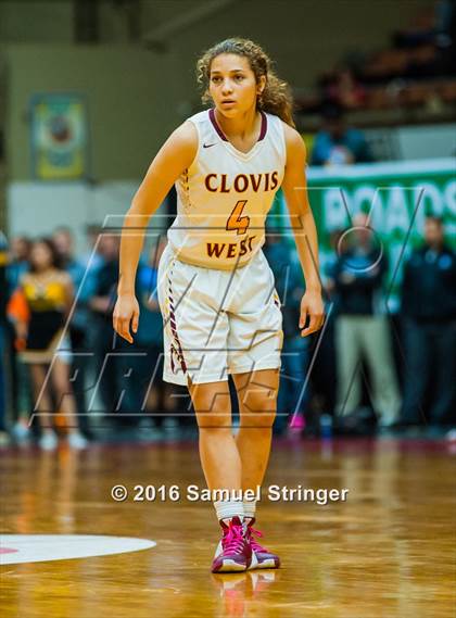 Thumbnail 2 in Clovis West vs. Edison (CIF CS D1 Final) photogallery.