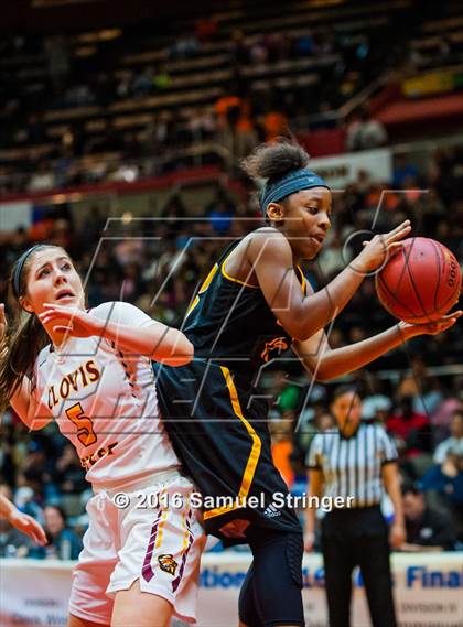 Thumbnail 2 in Clovis West vs. Edison (CIF CS D1 Final) photogallery.