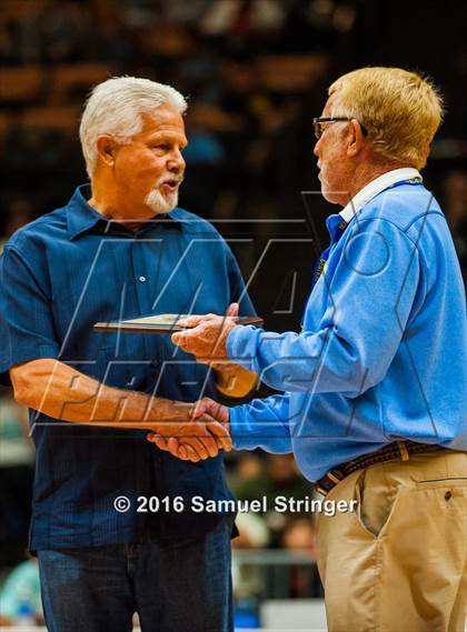Thumbnail 3 in Clovis West vs. Edison (CIF CS D1 Final) photogallery.