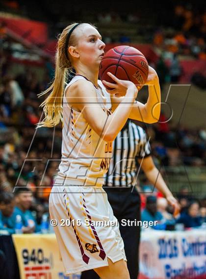 Thumbnail 2 in Clovis West vs. Edison (CIF CS D1 Final) photogallery.