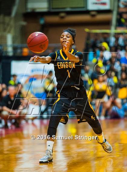 Thumbnail 3 in Clovis West vs. Edison (CIF CS D1 Final) photogallery.