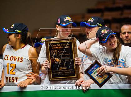 Thumbnail 2 in Clovis West vs. Edison (CIF CS D1 Final) photogallery.