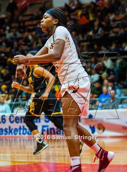 Thumbnail 3 in Clovis West vs. Edison (CIF CS D1 Final) photogallery.