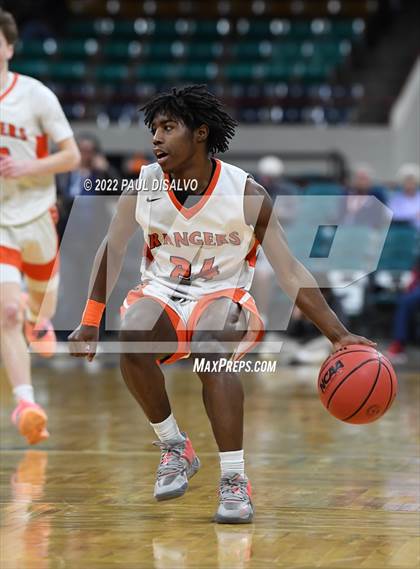 Thumbnail 1 in Lewis-Palmer vs. Pueblo Central (CHSAA 4A Final Four) photogallery.
