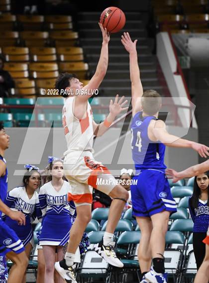 Thumbnail 1 in Lewis-Palmer vs. Pueblo Central (CHSAA 4A Final Four) photogallery.