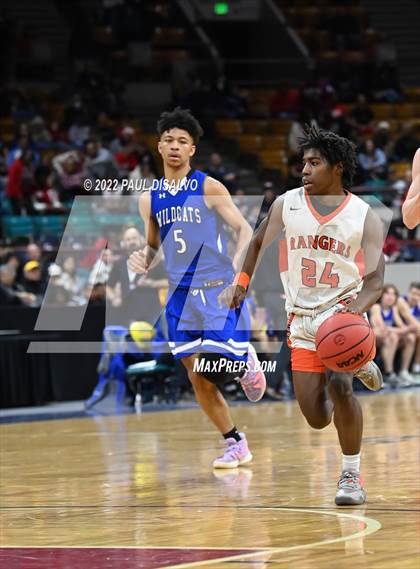 Thumbnail 1 in Lewis-Palmer vs. Pueblo Central (CHSAA 4A Final Four) photogallery.