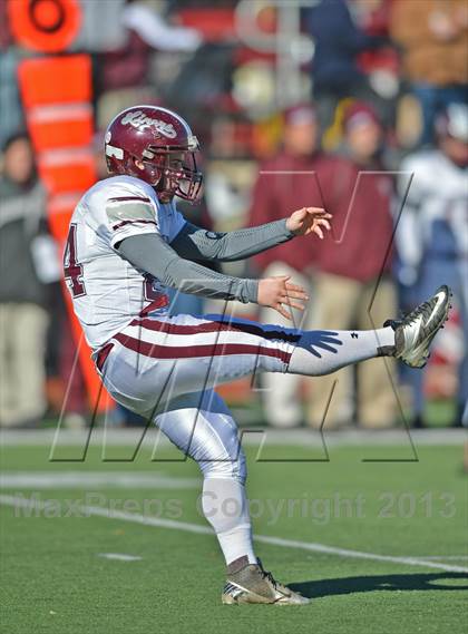 Thumbnail 2 in Easton vs. Phillipsburg (MaxPreps Rivalry Series) photogallery.