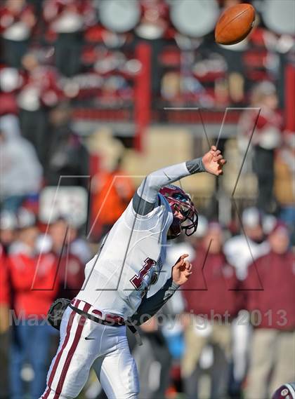 Thumbnail 3 in Easton vs. Phillipsburg (MaxPreps Rivalry Series) photogallery.