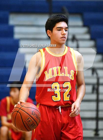 Thumbnail 2 in Westmoor vs. Mills (Bambauer Holiday Classic) photogallery.
