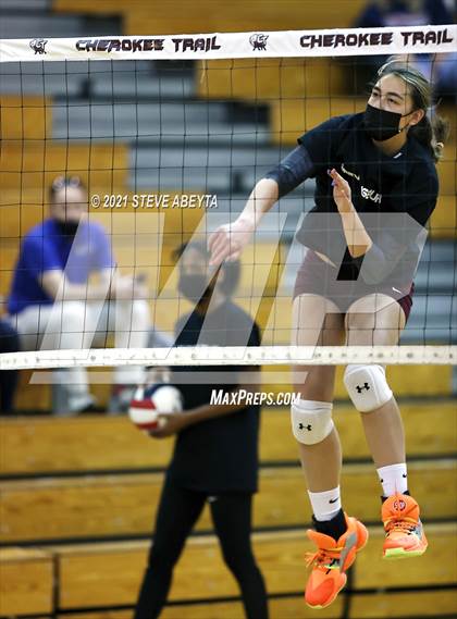 Thumbnail 2 in Cherokee Trail vs Lakewood (CHSAA 5A Regional Playoff) photogallery.