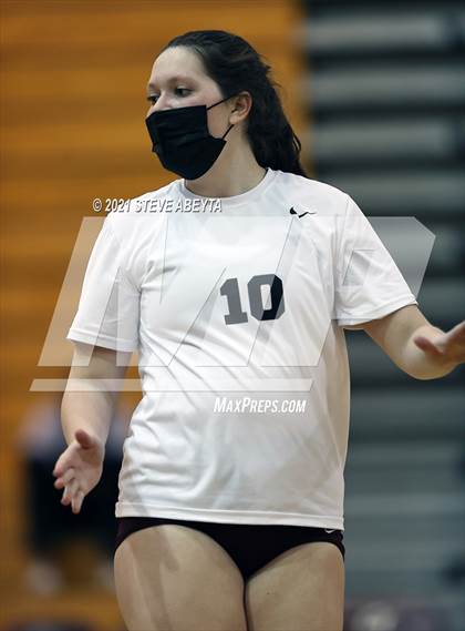 Thumbnail 3 in Cherokee Trail vs Lakewood (CHSAA 5A Regional Playoff) photogallery.