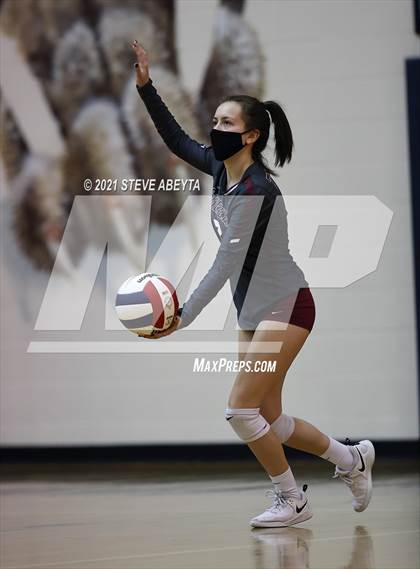 Thumbnail 2 in Cherokee Trail vs Lakewood (CHSAA 5A Regional Playoff) photogallery.