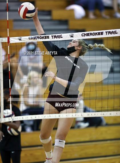 Thumbnail 2 in Cherokee Trail vs Lakewood (CHSAA 5A Regional Playoff) photogallery.