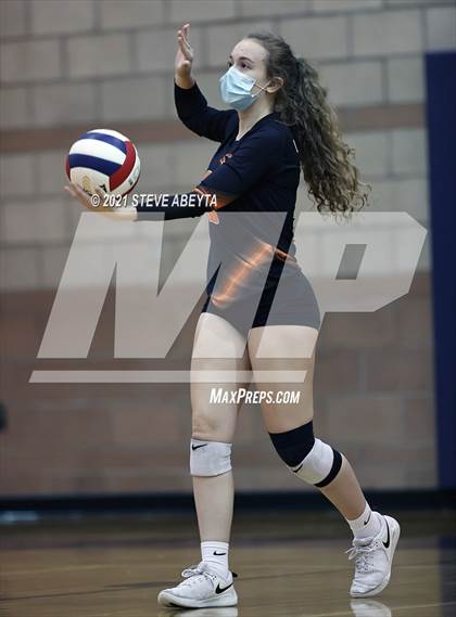 Thumbnail 3 in Cherokee Trail vs Lakewood (CHSAA 5A Regional Playoff) photogallery.