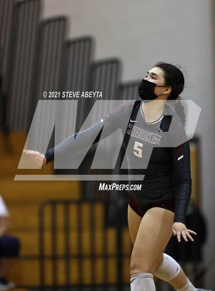 Thumbnail 3 in Cherokee Trail vs Lakewood (CHSAA 5A Regional Playoff) photogallery.