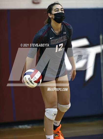 Thumbnail 2 in Cherokee Trail vs Lakewood (CHSAA 5A Regional Playoff) photogallery.