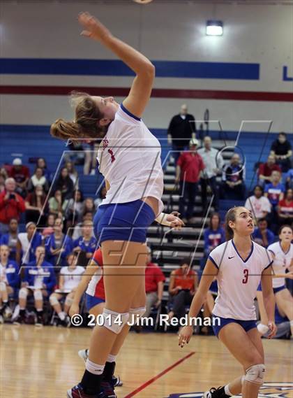 Thumbnail 1 in Rouse vs. Westlake (UIL 6A Bi-District) photogallery.