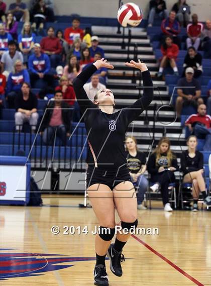 Thumbnail 3 in Rouse vs. Westlake (UIL 6A Bi-District) photogallery.