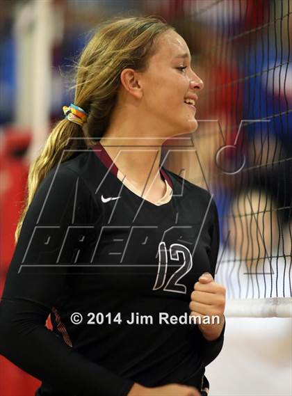 Thumbnail 3 in Rouse vs. Westlake (UIL 6A Bi-District) photogallery.