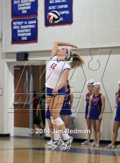 Thumbnail 1 in Rouse vs. Westlake (UIL 6A Bi-District) photogallery.