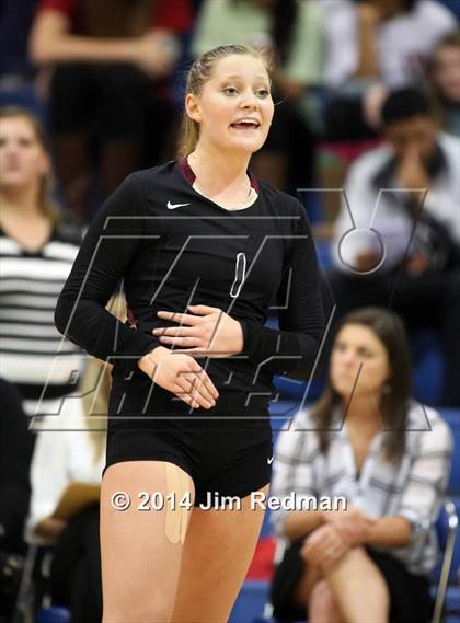 Thumbnail 2 in Rouse vs. Westlake (UIL 6A Bi-District) photogallery.