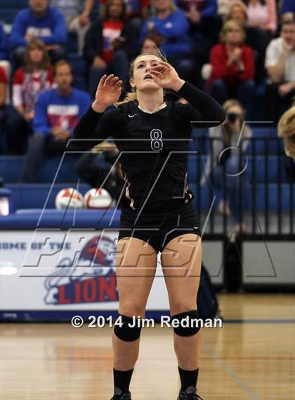 Thumbnail 1 in Rouse vs. Westlake (UIL 6A Bi-District) photogallery.