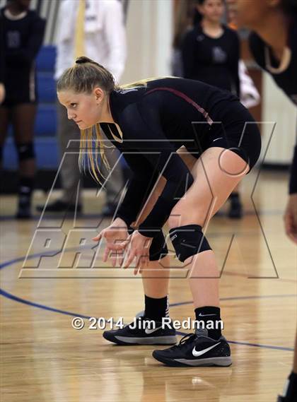 Thumbnail 3 in Rouse vs. Westlake (UIL 6A Bi-District) photogallery.