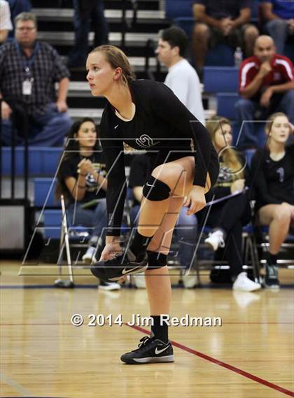 Thumbnail 1 in Rouse vs. Westlake (UIL 6A Bi-District) photogallery.