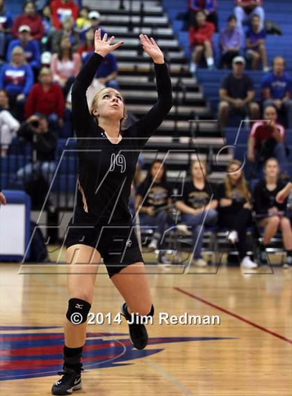 Thumbnail 3 in Rouse vs. Westlake (UIL 6A Bi-District) photogallery.