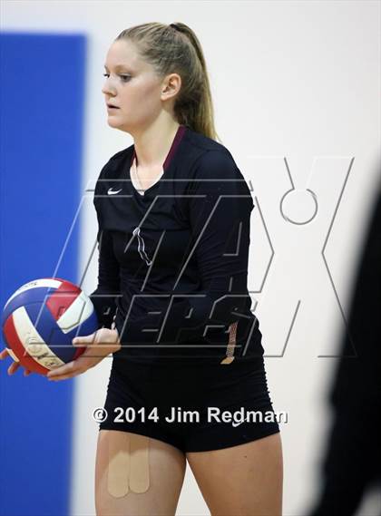 Thumbnail 2 in Rouse vs. Westlake (UIL 6A Bi-District) photogallery.