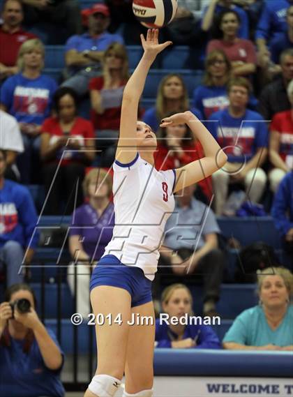 Thumbnail 2 in Rouse vs. Westlake (UIL 6A Bi-District) photogallery.