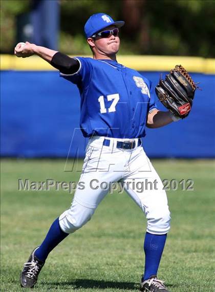 Thumbnail 1 in Santa Margarita vs. Orange Lutheran photogallery.