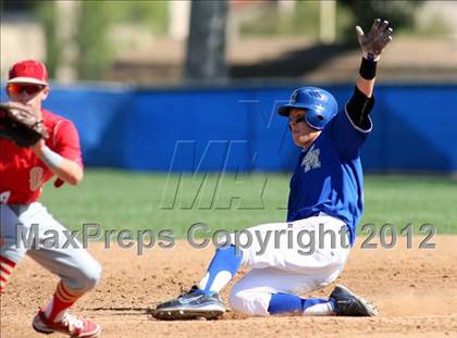 Thumbnail 3 in Santa Margarita vs. Orange Lutheran photogallery.