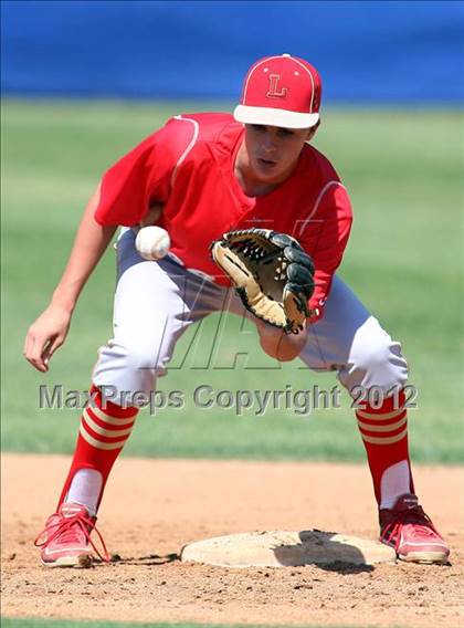 Thumbnail 2 in Santa Margarita vs. Orange Lutheran photogallery.