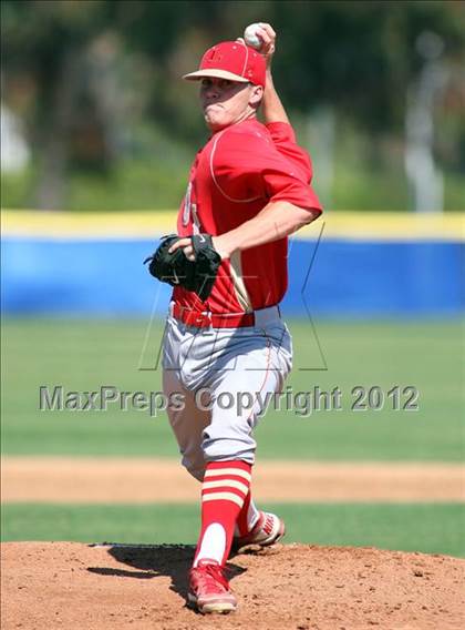Thumbnail 3 in Santa Margarita vs. Orange Lutheran photogallery.
