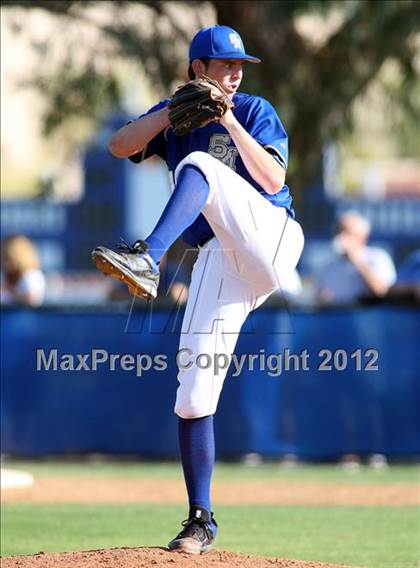 Thumbnail 2 in Santa Margarita vs. Orange Lutheran photogallery.