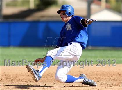Thumbnail 2 in Santa Margarita vs. Orange Lutheran photogallery.