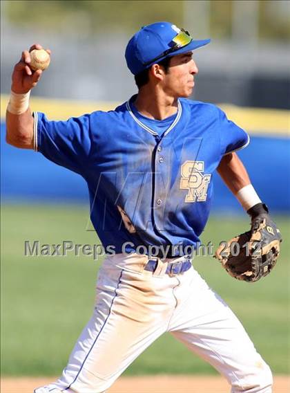 Thumbnail 2 in Santa Margarita vs. Orange Lutheran photogallery.