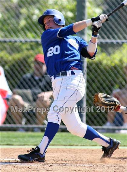 Thumbnail 3 in Santa Margarita vs. Orange Lutheran photogallery.